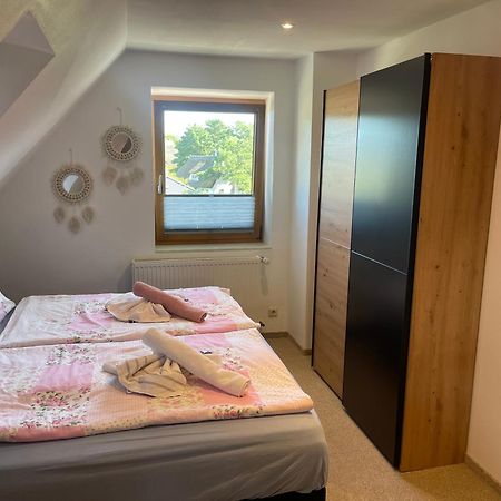 Pension Fischerhaus Trassenheide Exteriör bild